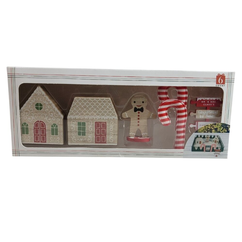 Horizon Group Tray Props Gingerbread Candy Cane Houses Signs 6 Count 2023 NEW